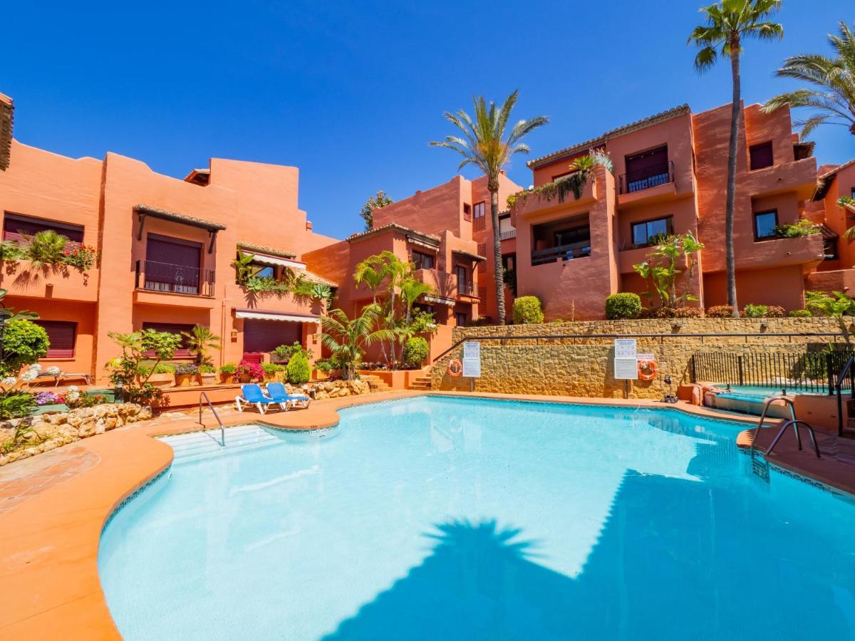 Cubo'S Beach & Parking Jardines De Don Carlos Marbella Eksteriør billede