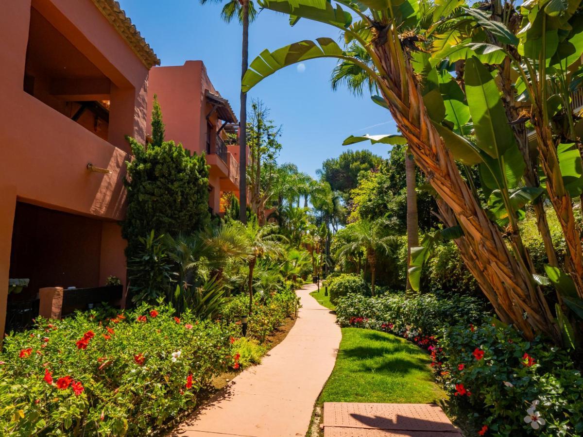 Cubo'S Beach & Parking Jardines De Don Carlos Marbella Eksteriør billede